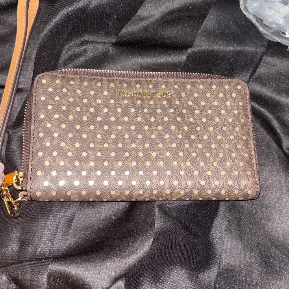 MK Brown Large Flat Wristlets
